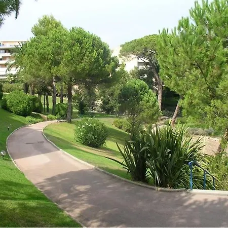 Lägenhet Standing, 3pieces, 72m2, Ouest, Classement 3 Etoiles Cannes